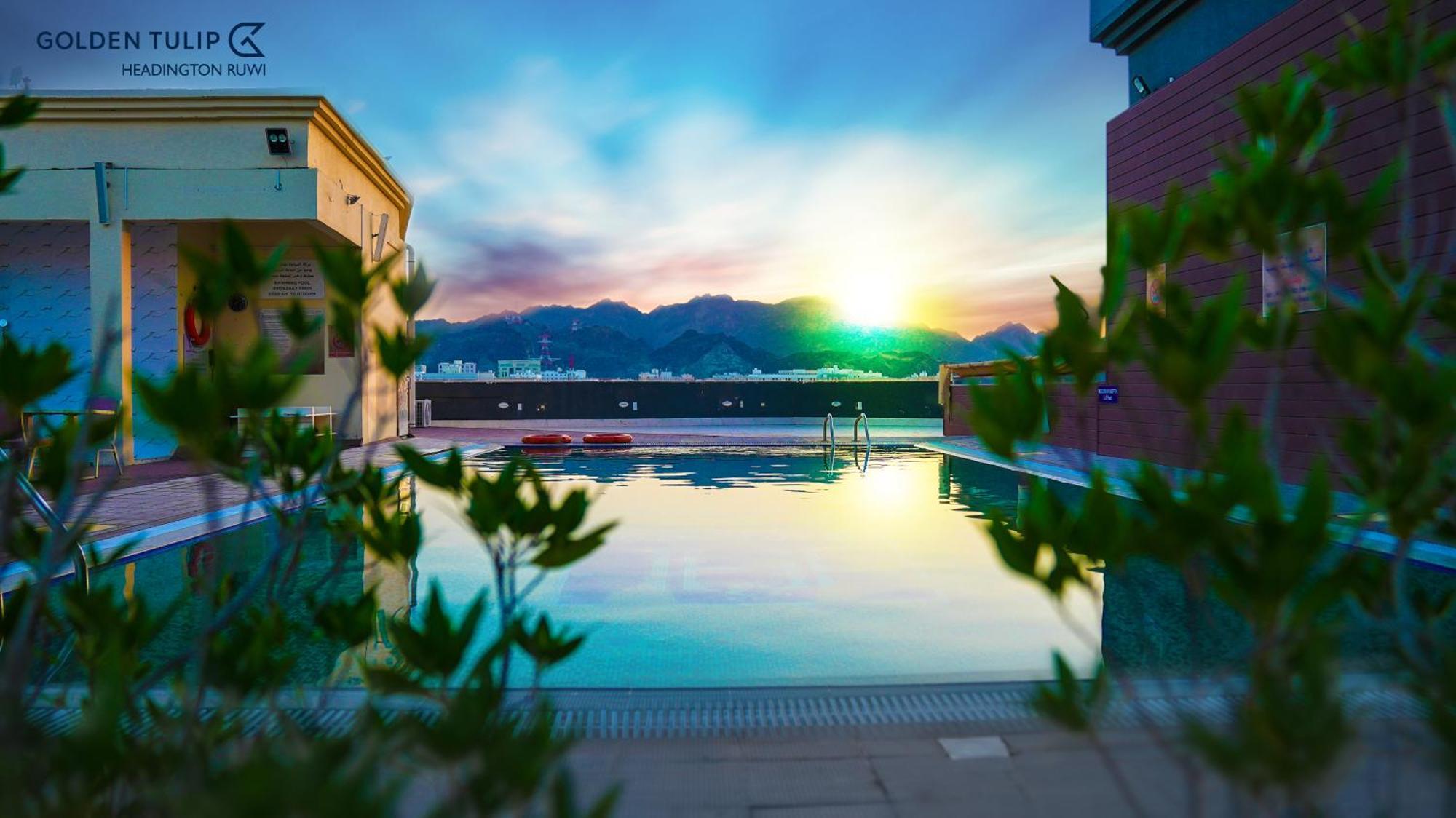 Hotel Golden Tulip Headington Maskat Exterior foto